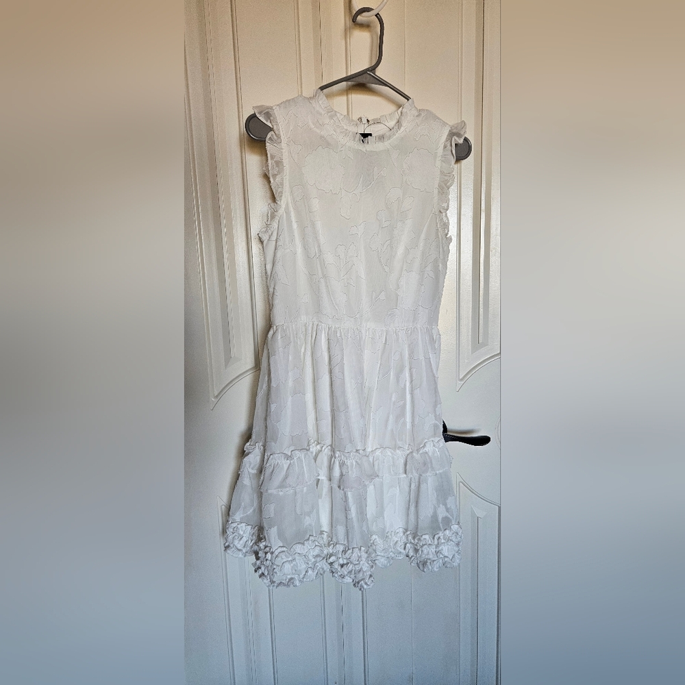 Lulu's White Floral Formal Dress